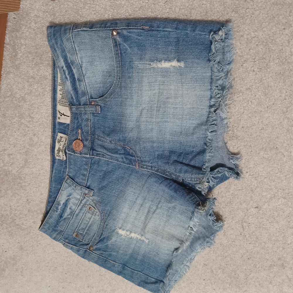 Indigo Rein Distressed Shorts